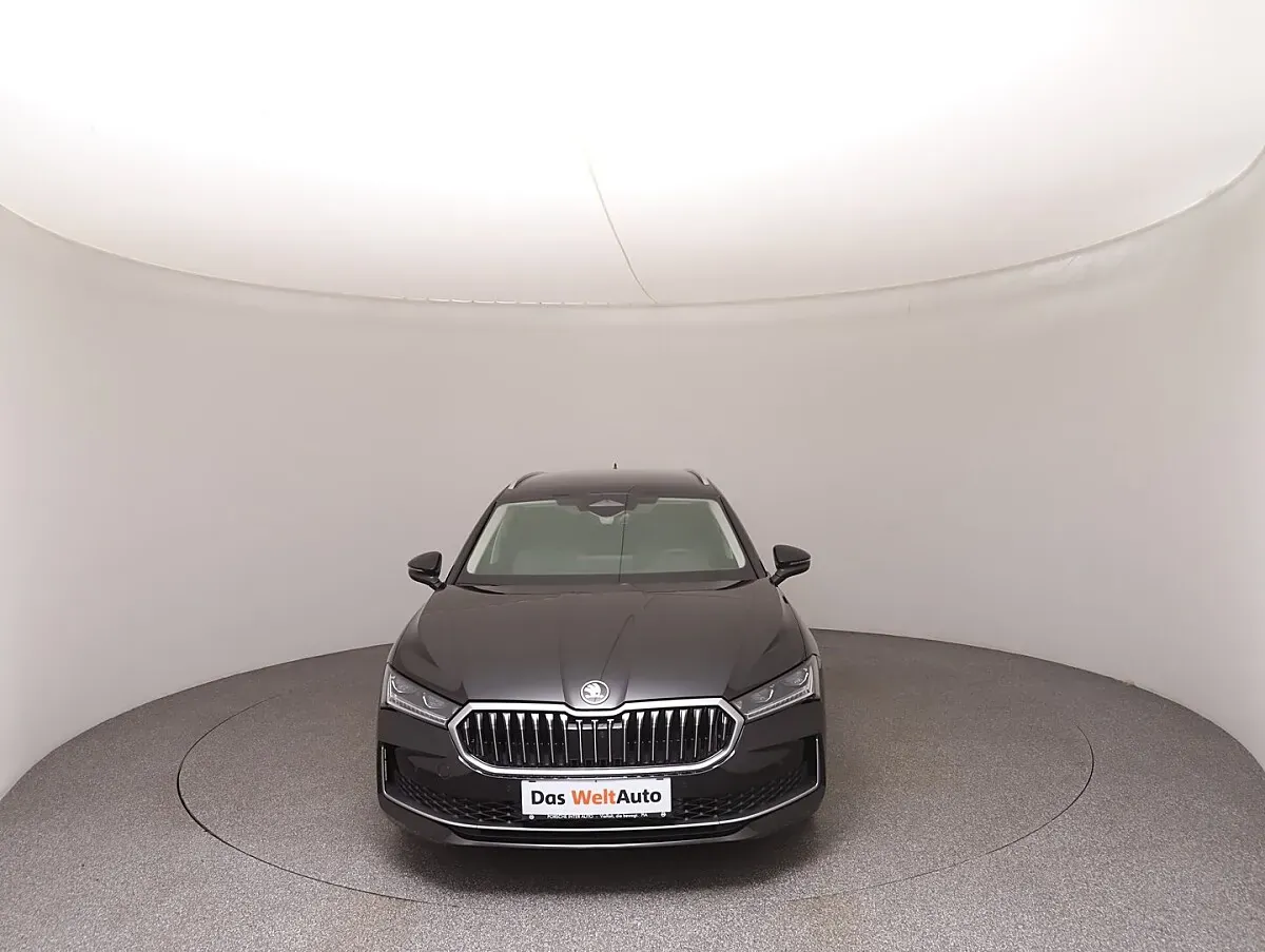 Skoda Superb 2026 photo 3