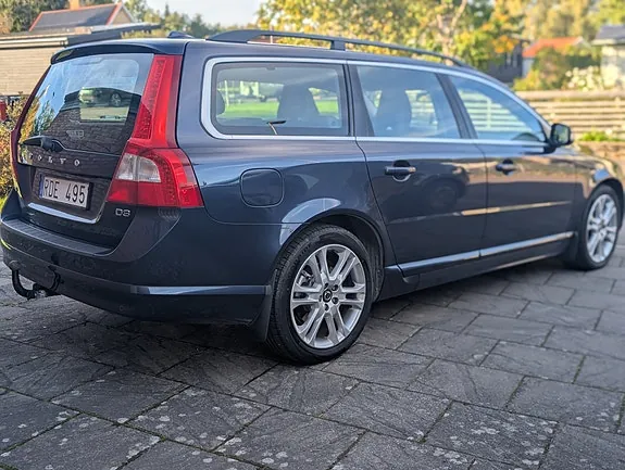 Volvo V70 2011 photo 4