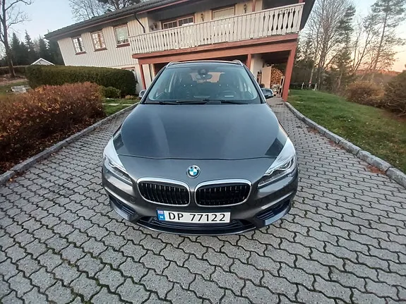 BMW 218D Active Tourer 2015 photo 4