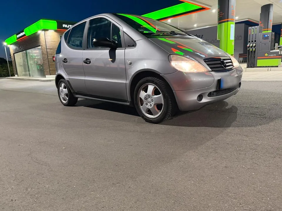 Mercedes-Benz A160