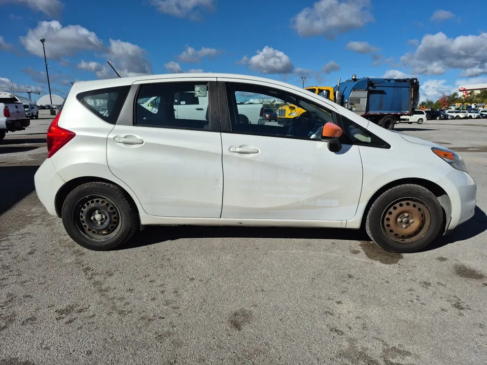 Nissan Versa Note 2016 photo 4