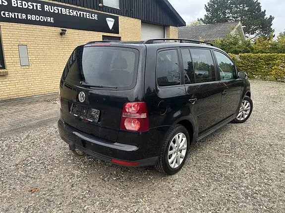 Volkswagen Touran 2007 photo 4