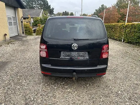 Volkswagen Touran 2007 photo 5
