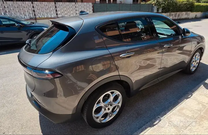 Alfa Romeo Tonale 2023 photo 5