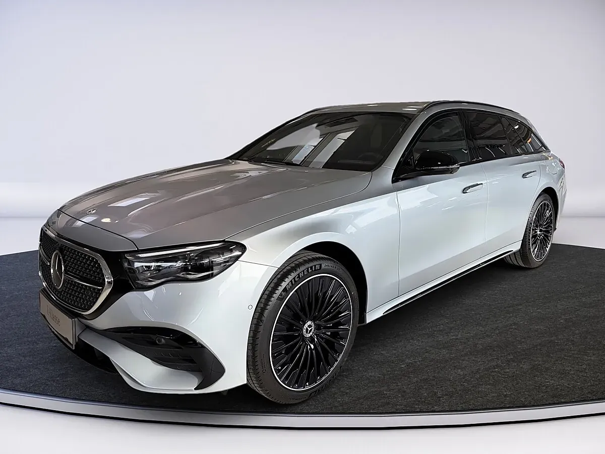 Mercedes-Benz E-Class photo 2