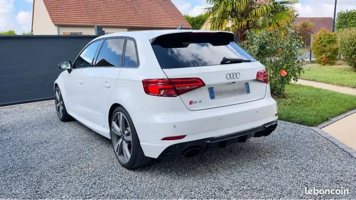 Audi Rs3 2018 photo 2