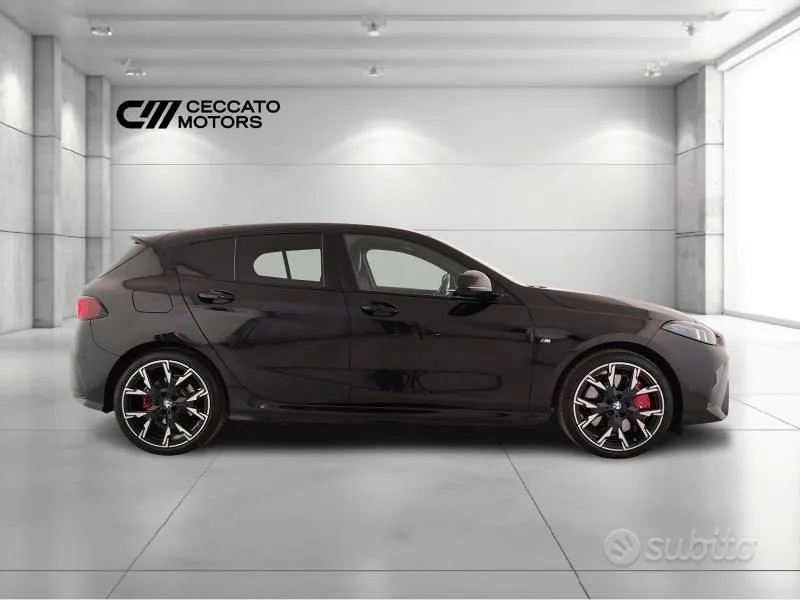 BMW 1 Series 2025 photo 3