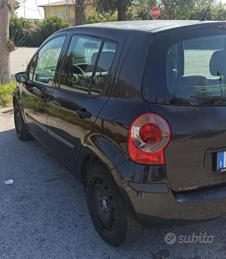 Renault Modus 2005 photo 2
