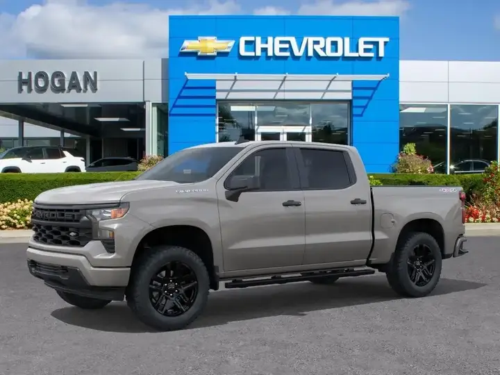 Chevrolet Silverado 1500 2026 photo 2
