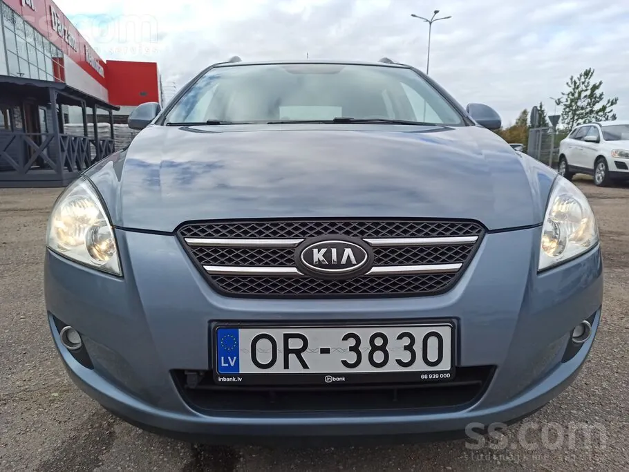 Kia Ceed 2009 photo 3