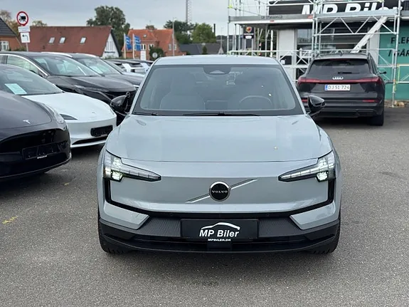 Volvo Ex30 2025 photo 2