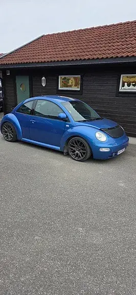 Volkswagen New Beetle 1999 photo 2
