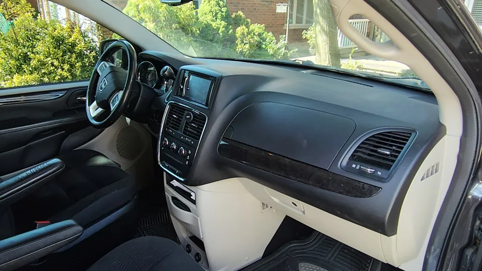 Dodge Grand Caravan 2017 photo 4