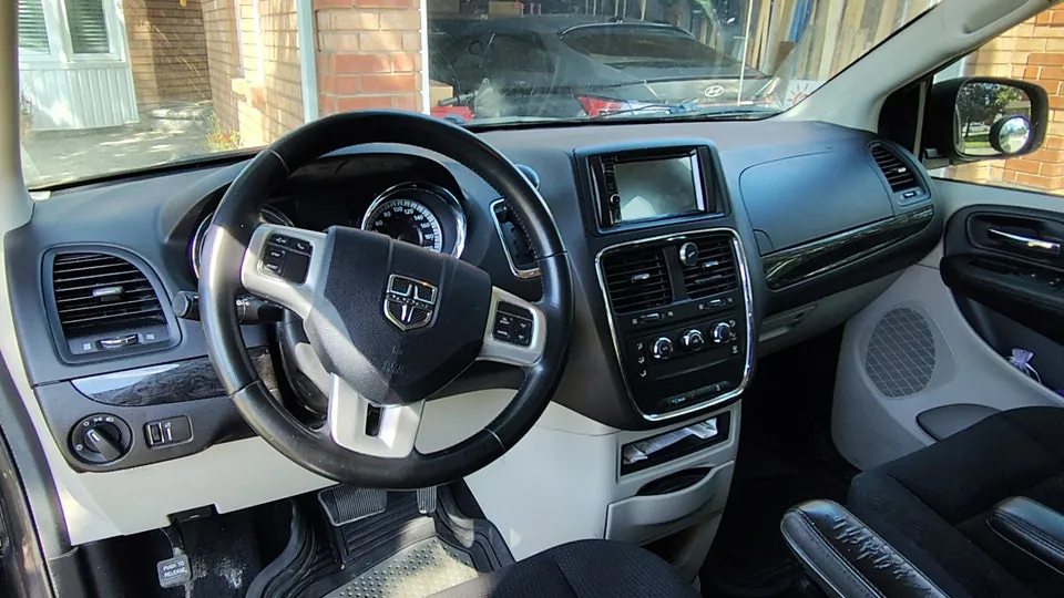 Dodge Grand Caravan 2017 photo 5