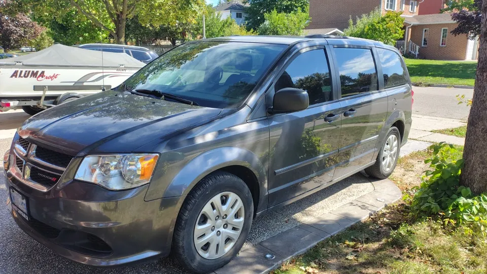 Dodge Grand Caravan 2017 photo 3