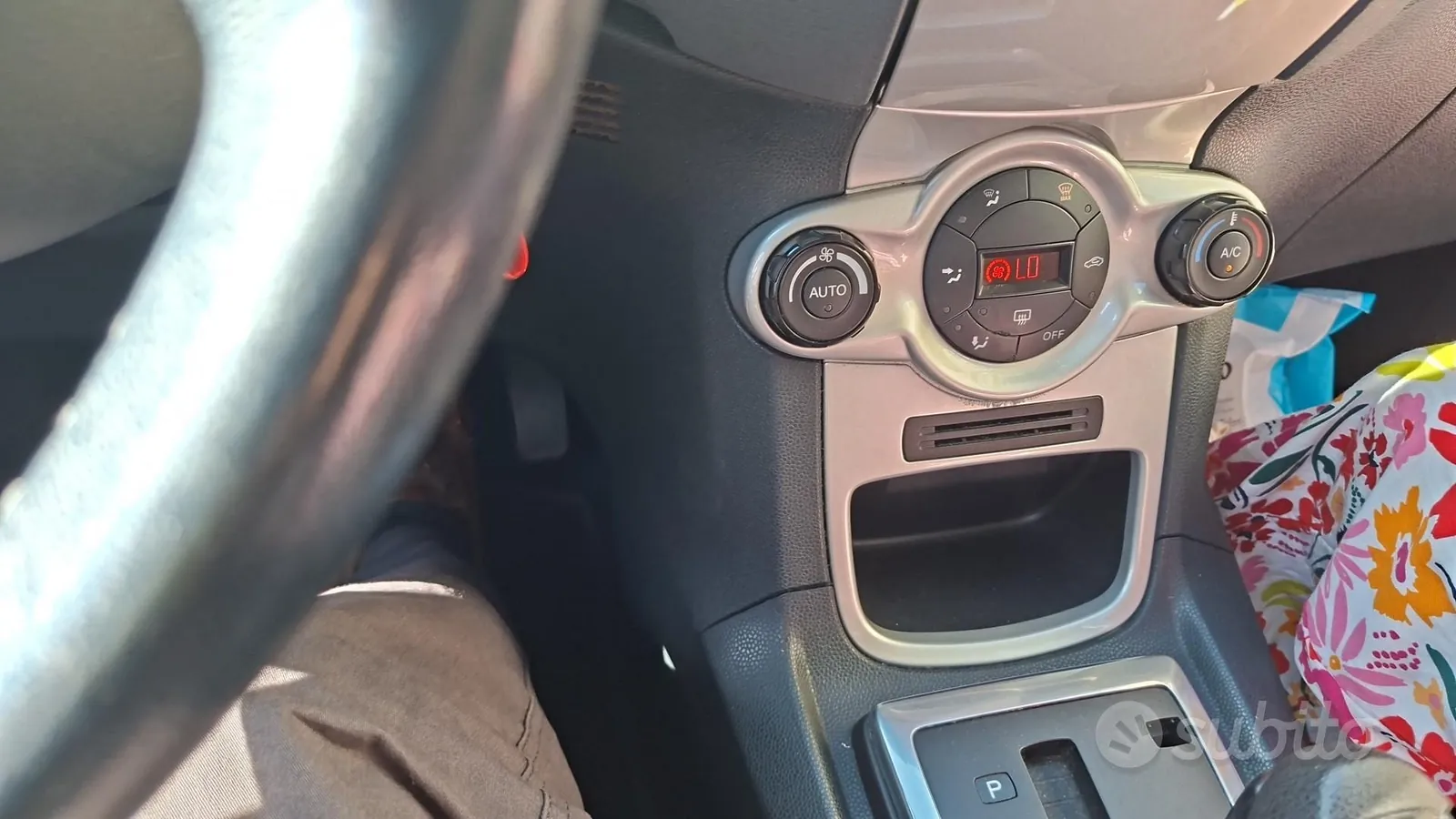 Ford Fiesta 2009 photo 4