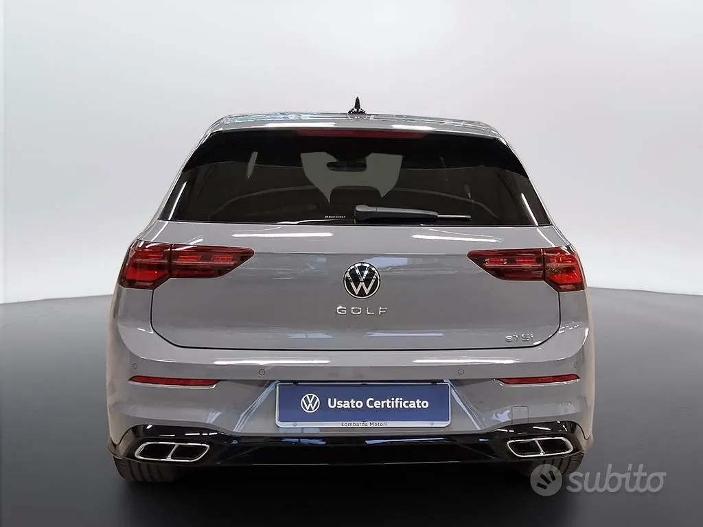 Volkswagen Golf 2024 photo 5