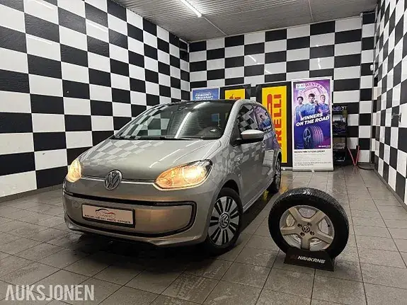 Volkswagen Up 2015 photo 2