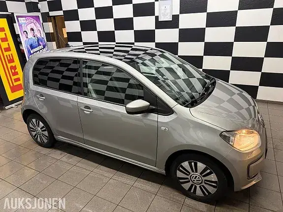 Volkswagen Up 2015 photo 3
