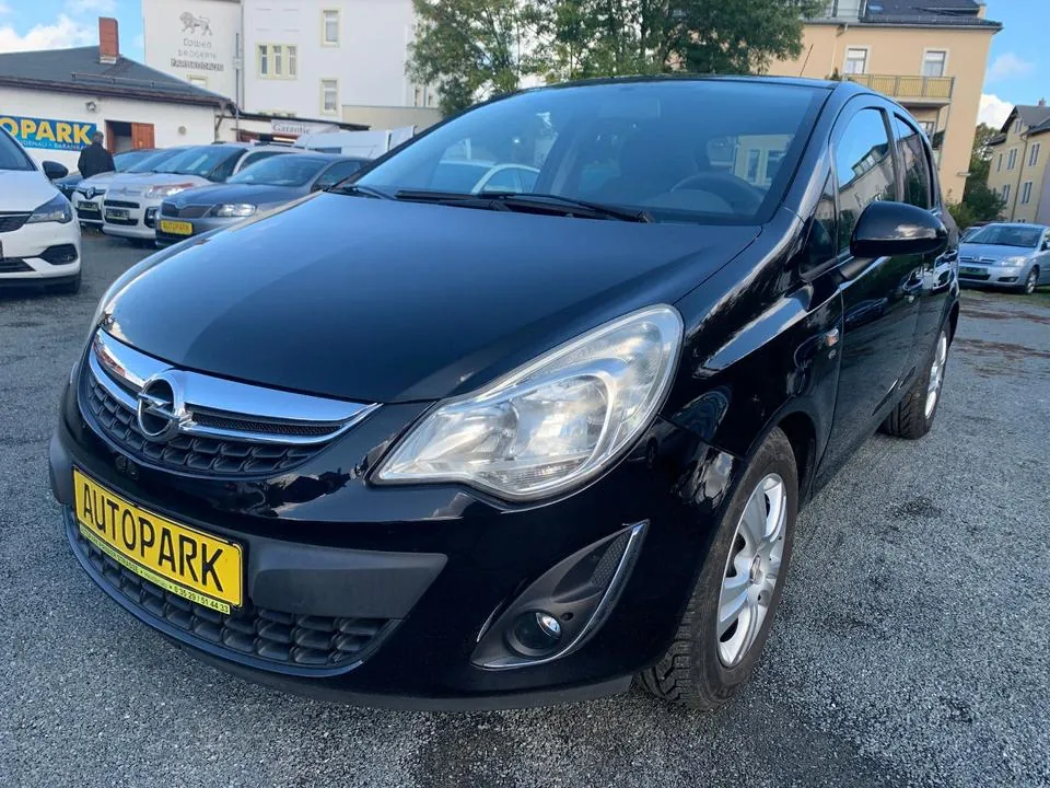 Opel Corsa D Satellite