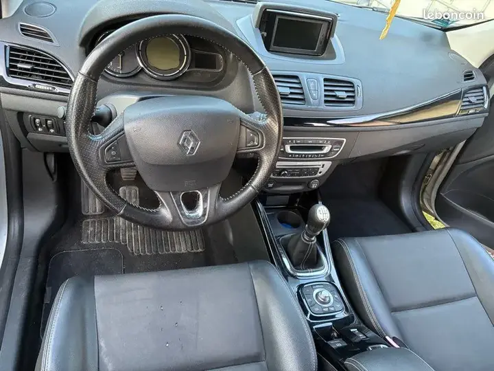 Renault Megane 2013 photo 3