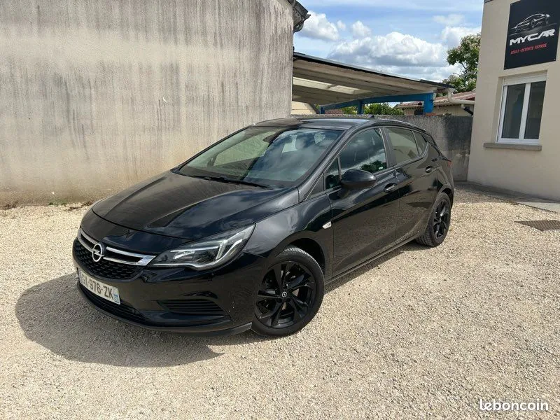 Opel Astra 2017 photo 2