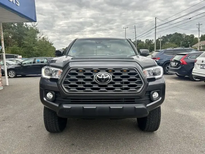 Toyota Tacoma 2022 photo 2