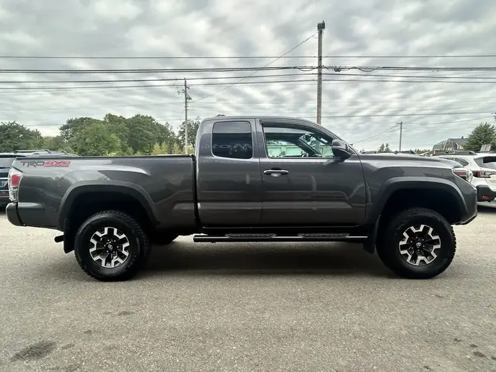 Toyota Tacoma 2022 photo 4