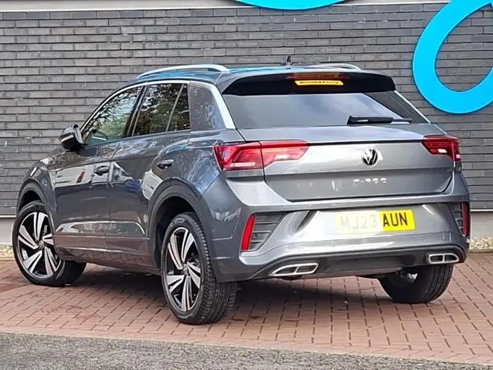 Volkswagen T-Roc 2023 photo 2