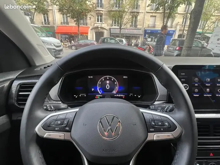 Volkswagen T-Cross 2025 photo 2