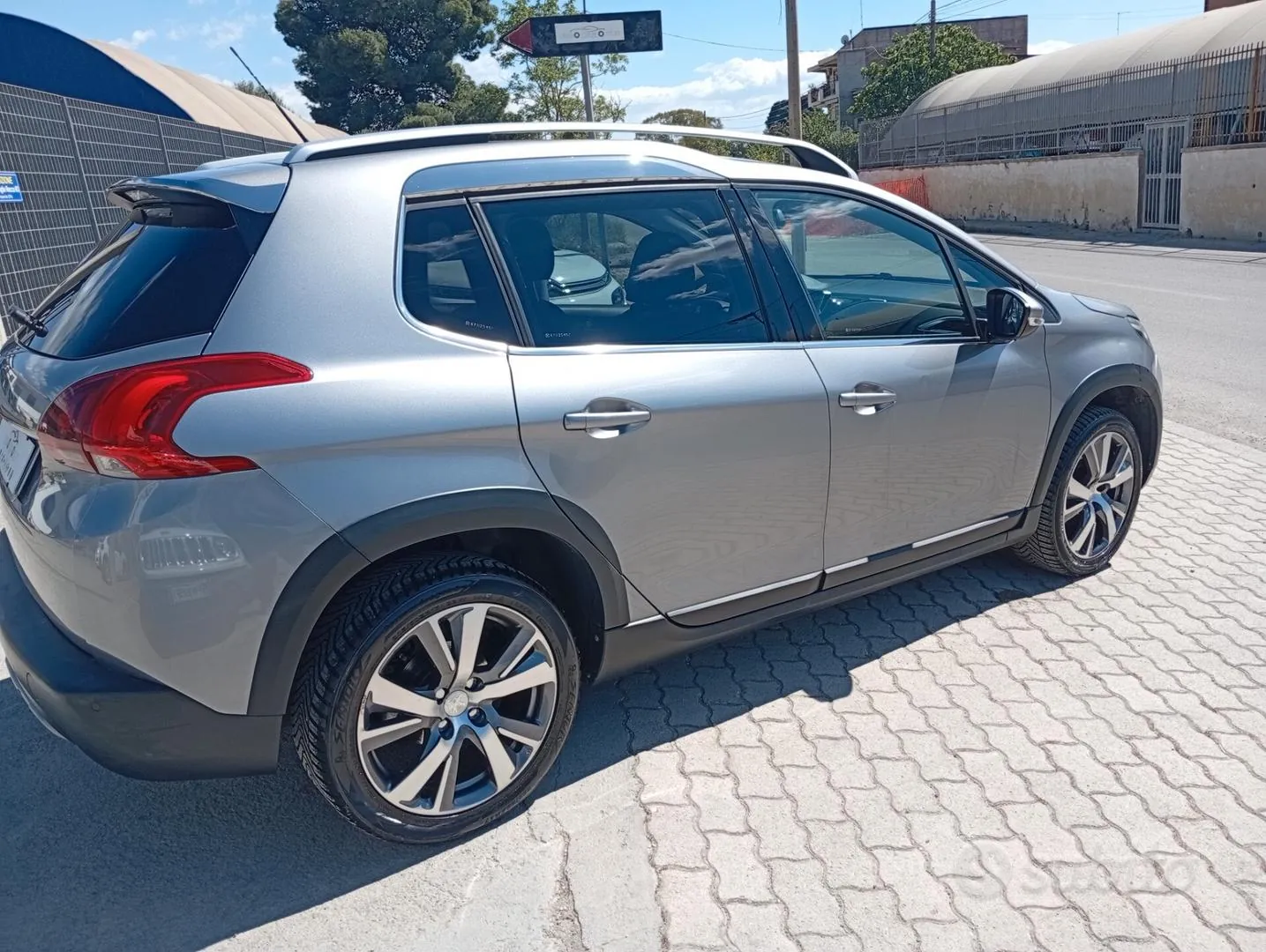 Peugeot 2008 2019 photo 4