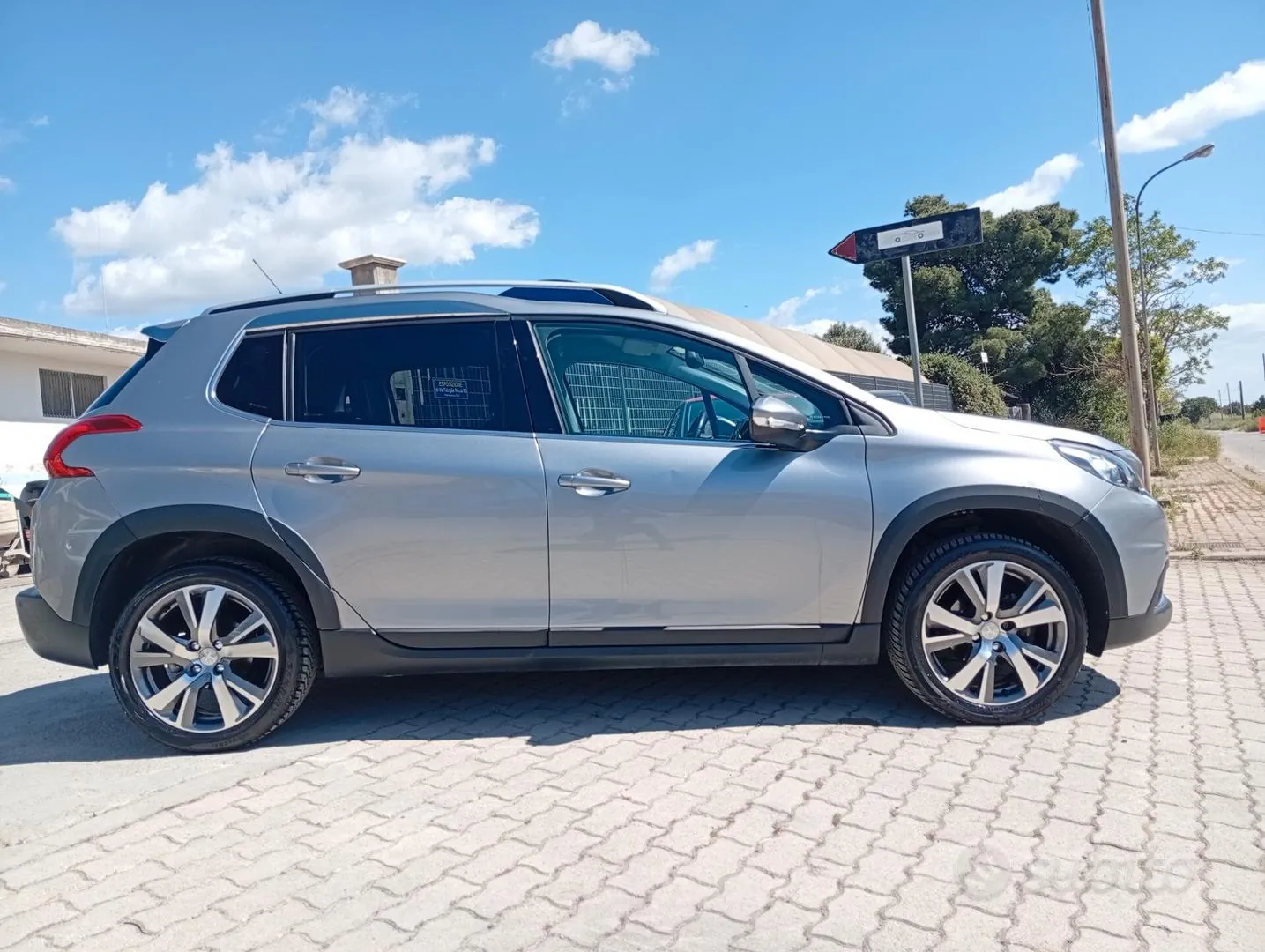 Peugeot 2008 2019 photo 5