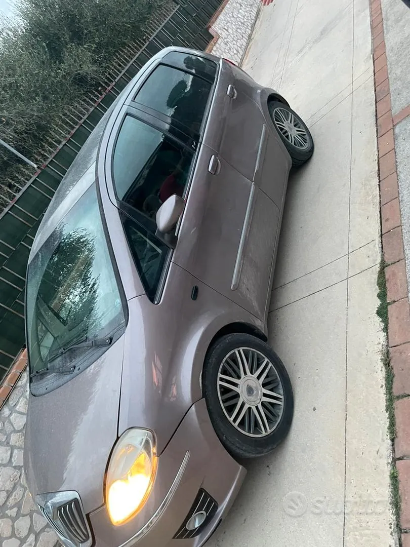 Lancia Musa 2008 photo 3