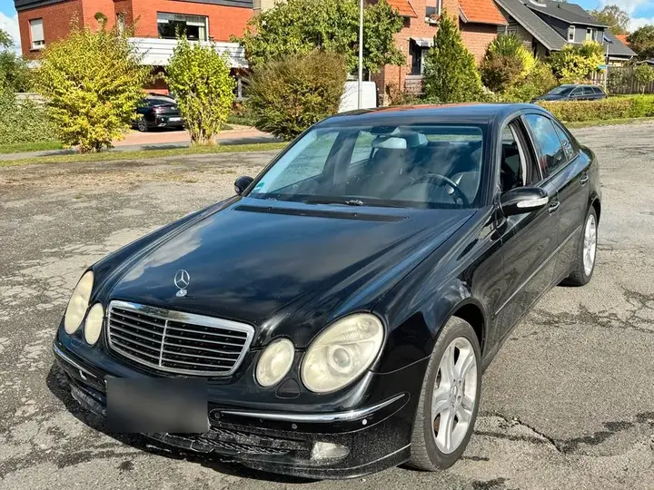 Mercedes-Benz E 270