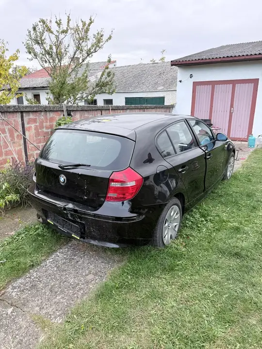BMW 1 Series 2008 photo 2