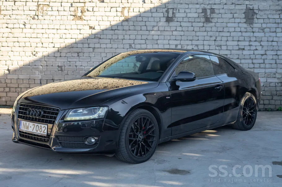 Audi A5 2010 photo 3