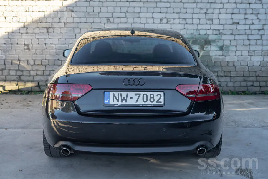 Audi A5 2010 photo 5