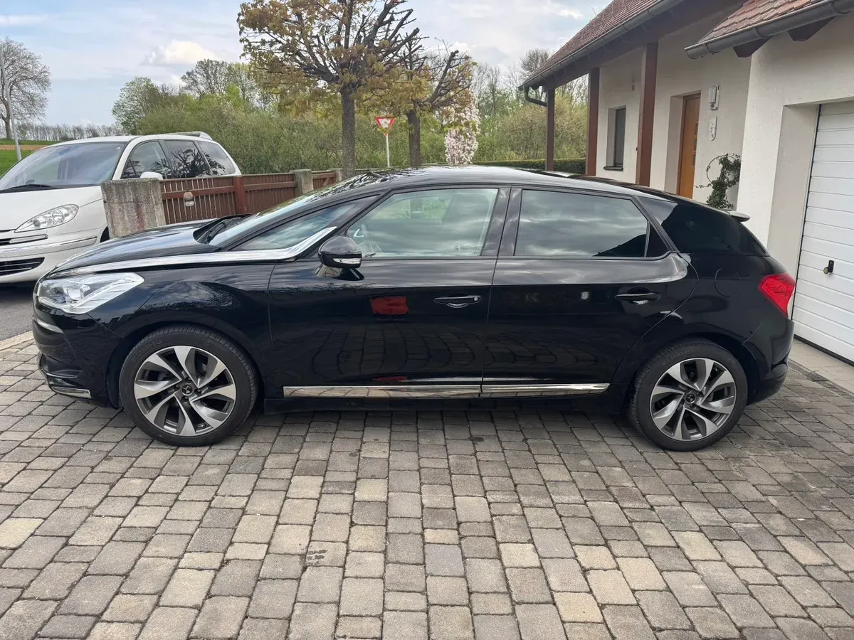 DS Automobiles Ds 5 2017 photo 3