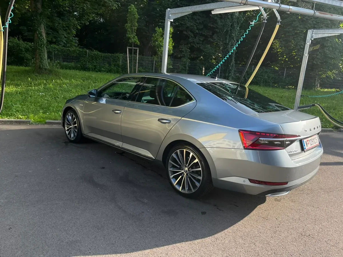 Skoda Superb 2020 photo 2