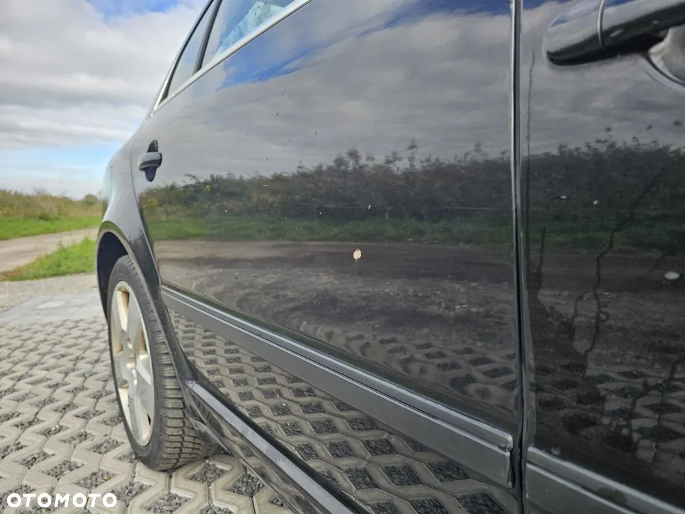 Skoda Superb 2004 photo 5