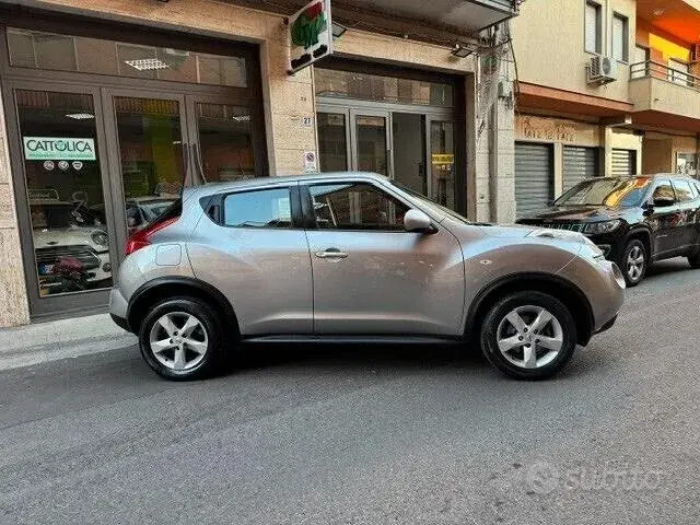 Nissan Juke 2013 photo 2