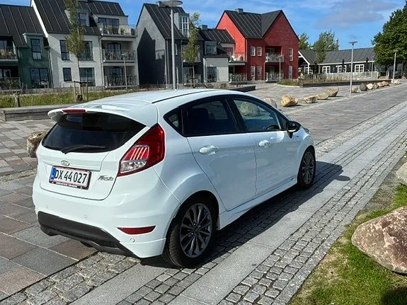 Ford Fiesta 2017 photo 5
