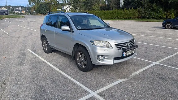 Toyota Rav4 2012 photo 2