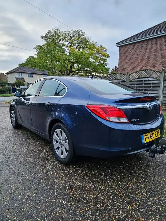 Vauxhall Insignia 2010 photo 5
