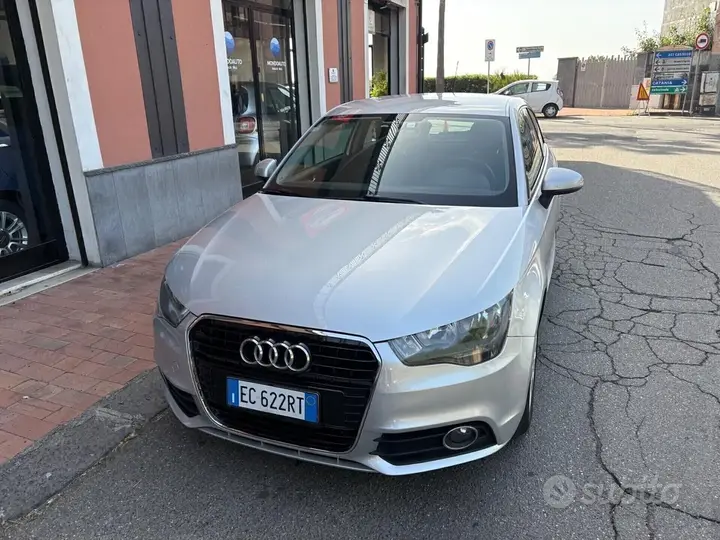 Audi A1 2010 photo 3