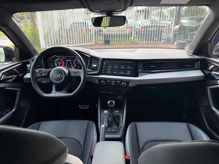 Audi A1 2019 photo 2
