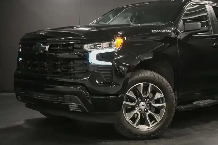 Chevrolet Silverado 1500 2025 photo 3