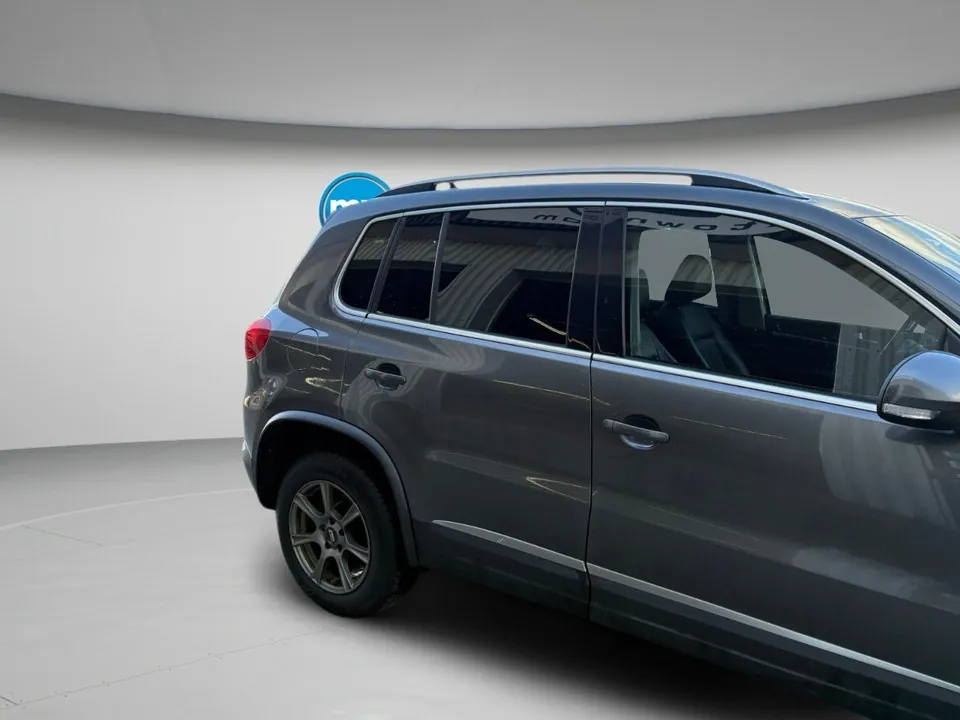 Volkswagen Tiguan 2012 photo 5