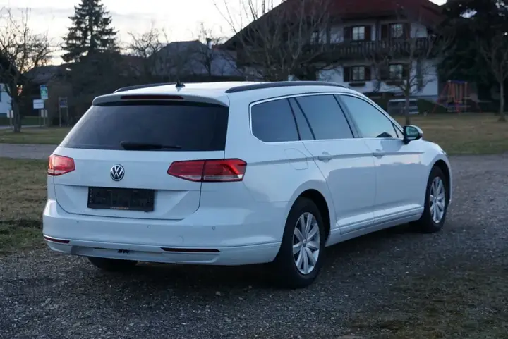 Volkswagen Passat Variant 2016 photo 3
