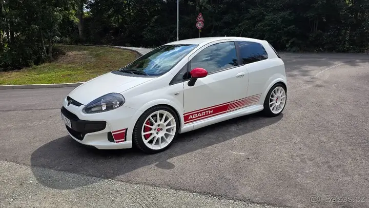 Fiat Punto Evo 2011 photo 3